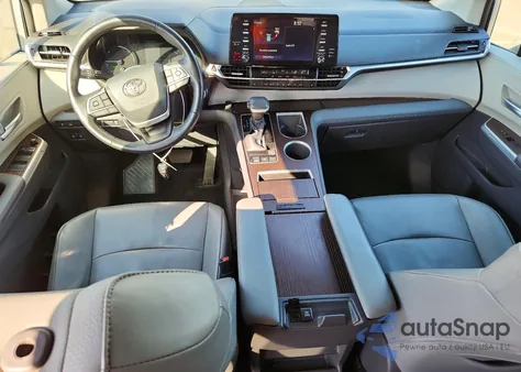 2021 Toyota Sienna Xle 7-Passenger z USA, uszkodzony, nr VIN 5TDYSKFCXMS015294